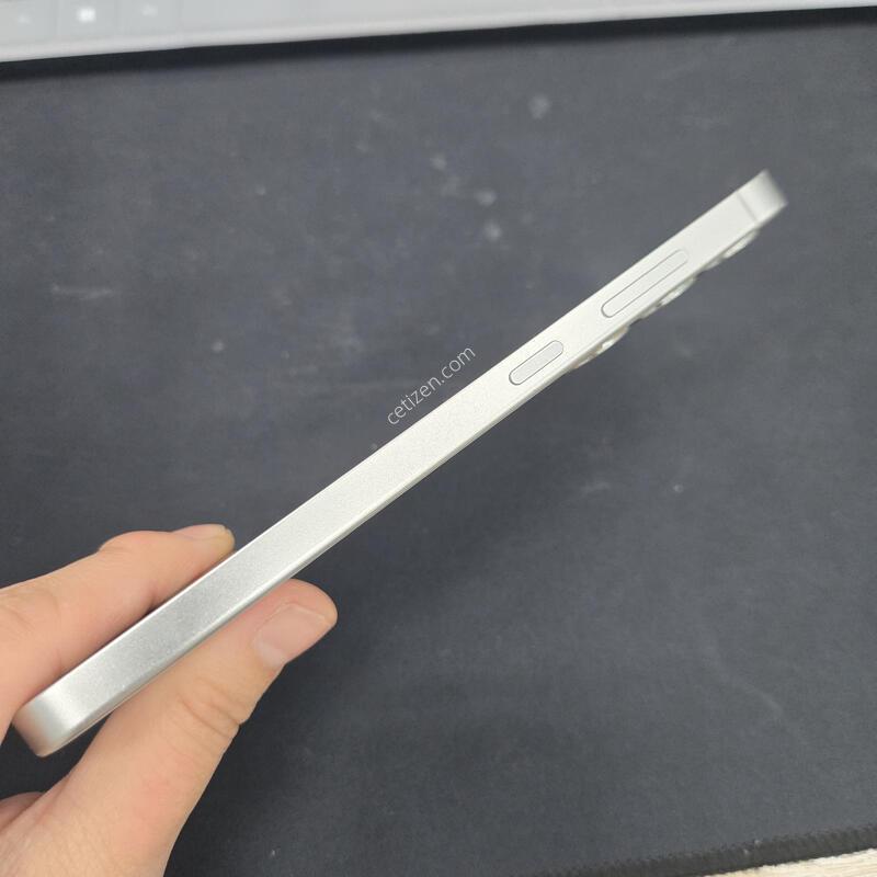 ������ S24+ �׷��� 256GB ƯAAA ���ܻ� ��������