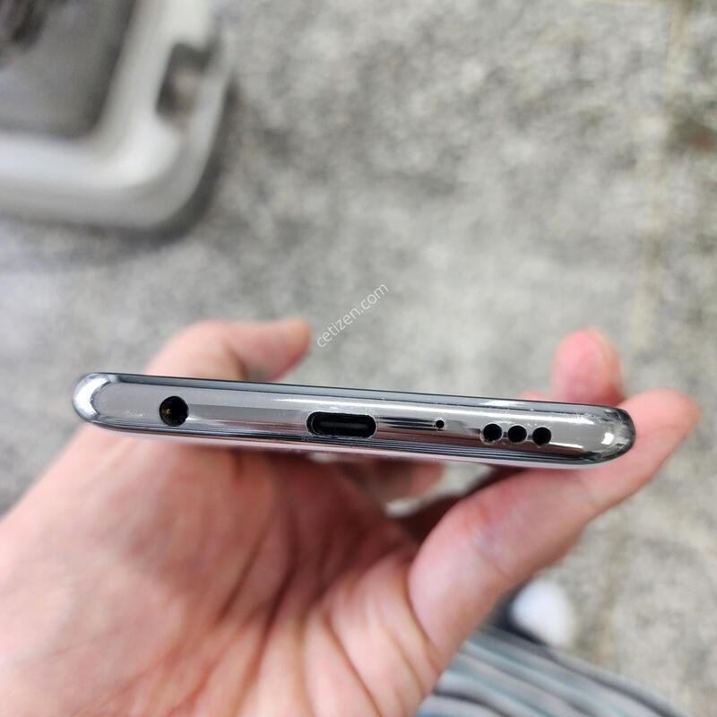 LG Q920 128�Ⱑ �������� ������ �����(�ܻ�.���ξ��� �����^^