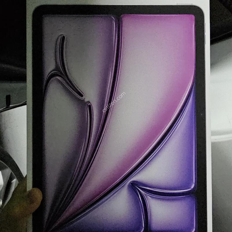 �����е忡�� M3 11��ġ wifi 256g ����