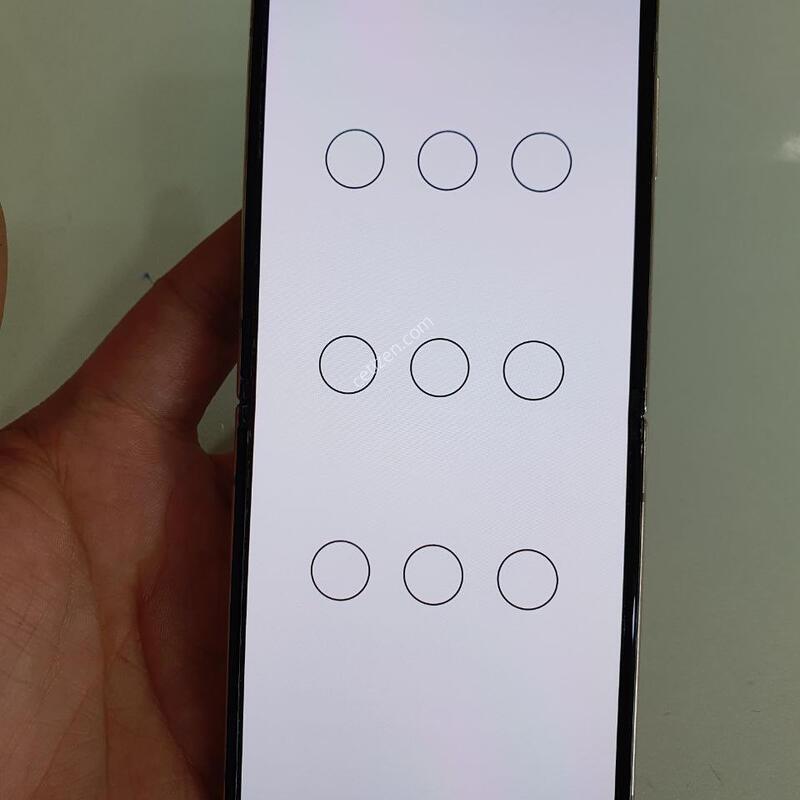�������ø�4 256G ���ܻ� ������ �߰��� �����