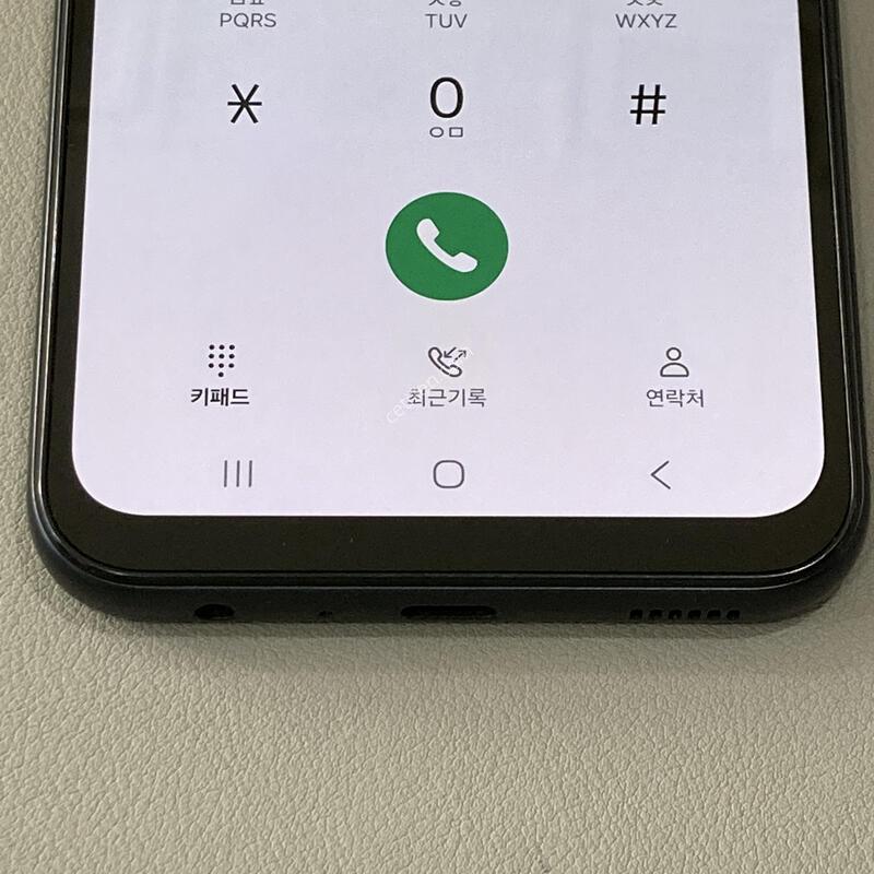 �ܰ� ����� �ֻ�!! ���� ���⽺!! / A24 ����