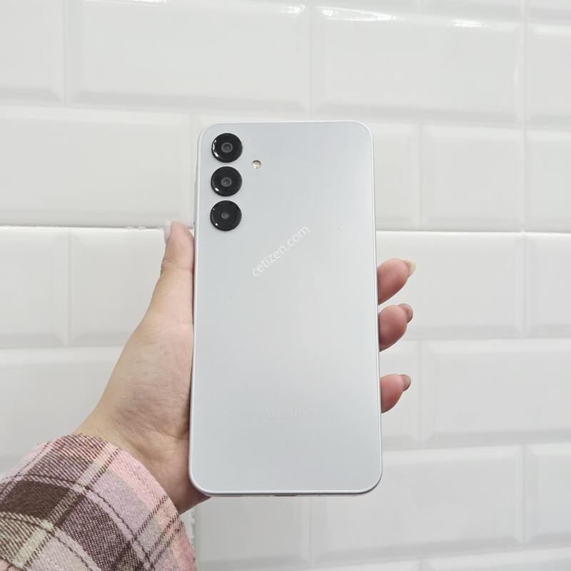 ������A16 ����Ʈ�׷��� 128GB