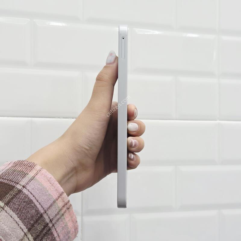 ������A16 ����Ʈ�׷��� 128GB