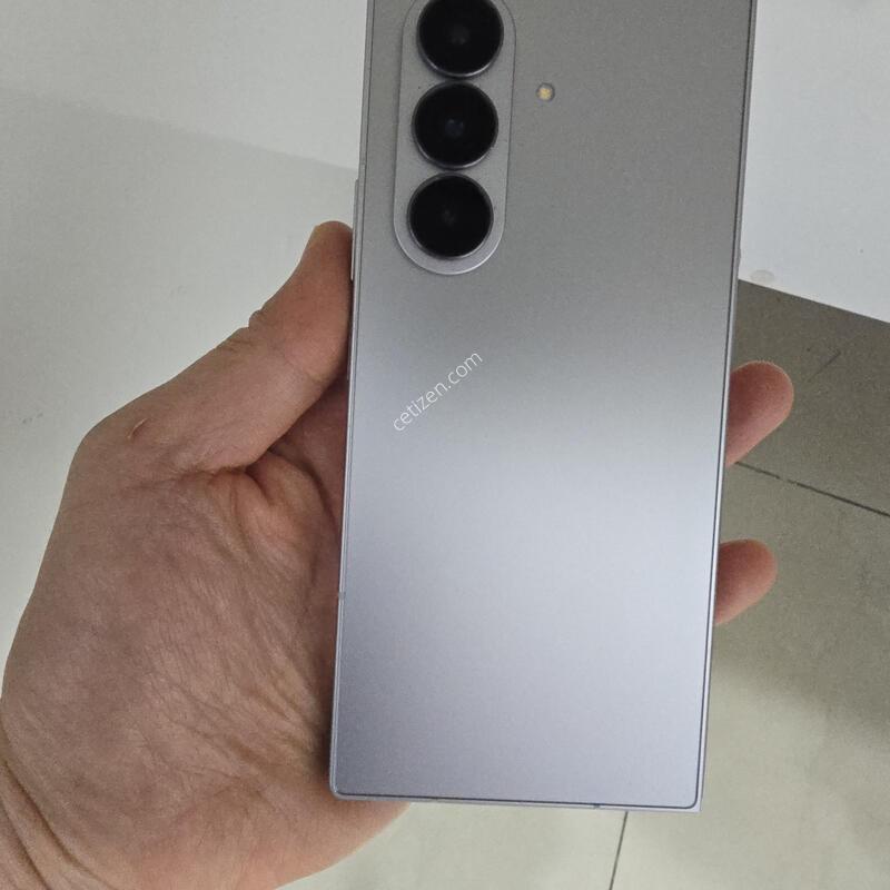 A-��  ����7 256GB