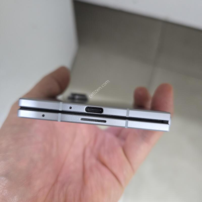 A-��  ����7 256GB