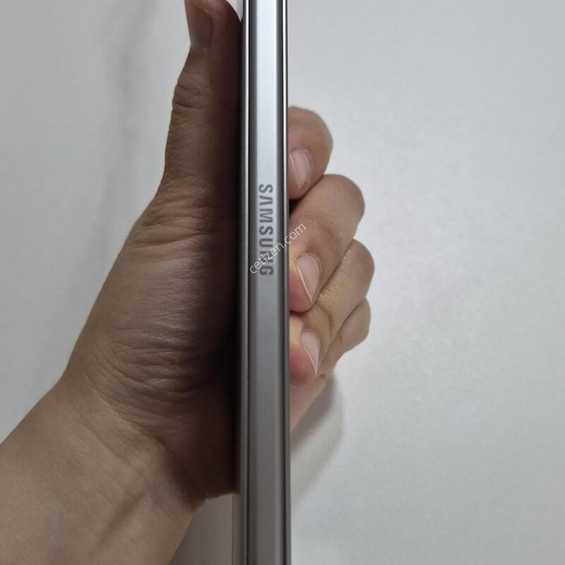 ������ Z Fold 7