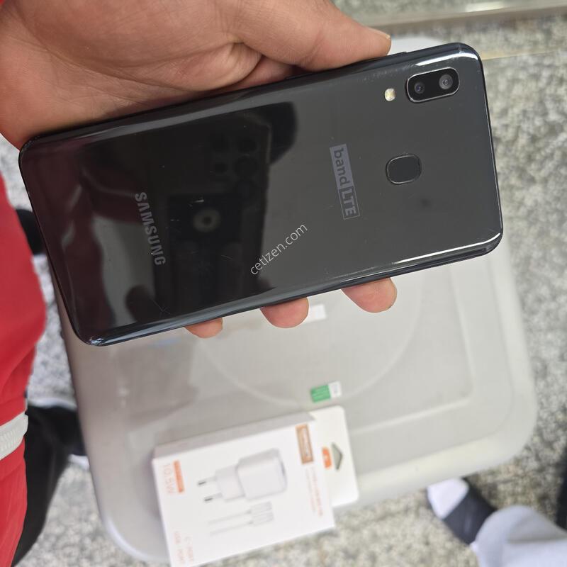 SK ���̵�4 32G �������� ����� �˴ϴ�