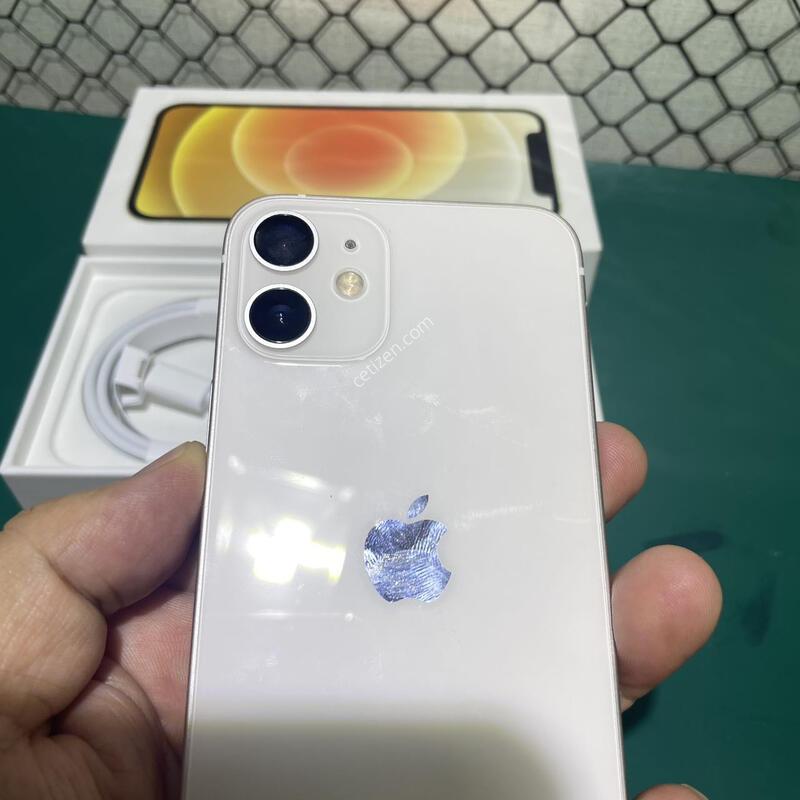 S�� ������ 12�̴� ȭ��Ʈ 128 GB ���͸� 92% (12)