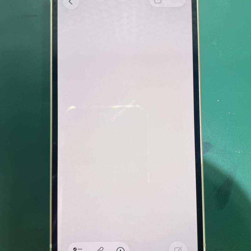 S�� ������ 12�̴� ȭ��Ʈ 128 GB ���͸� 92% (12)