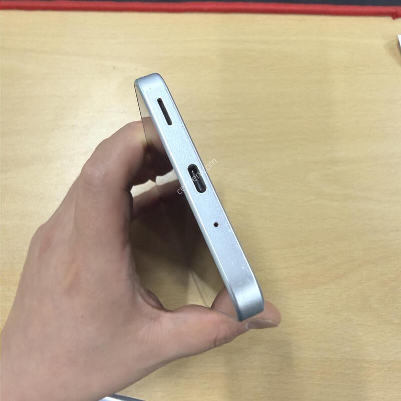 ������ ���̵�8 �׸� 128GB