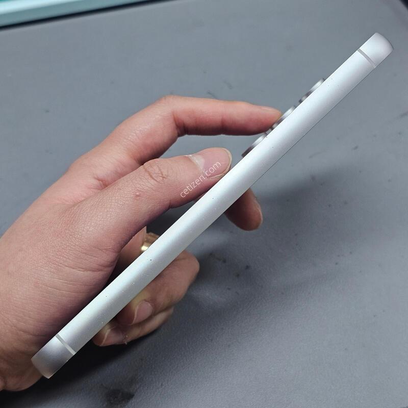 �Ｚ ������ S23FE 256GB ���� �������� ���ܻ� �߰��� ~!