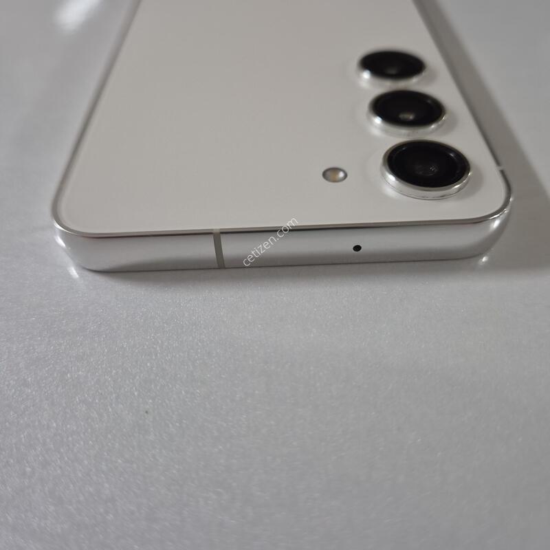 S�� ������ S23 ȭ��Ʈ 256GB