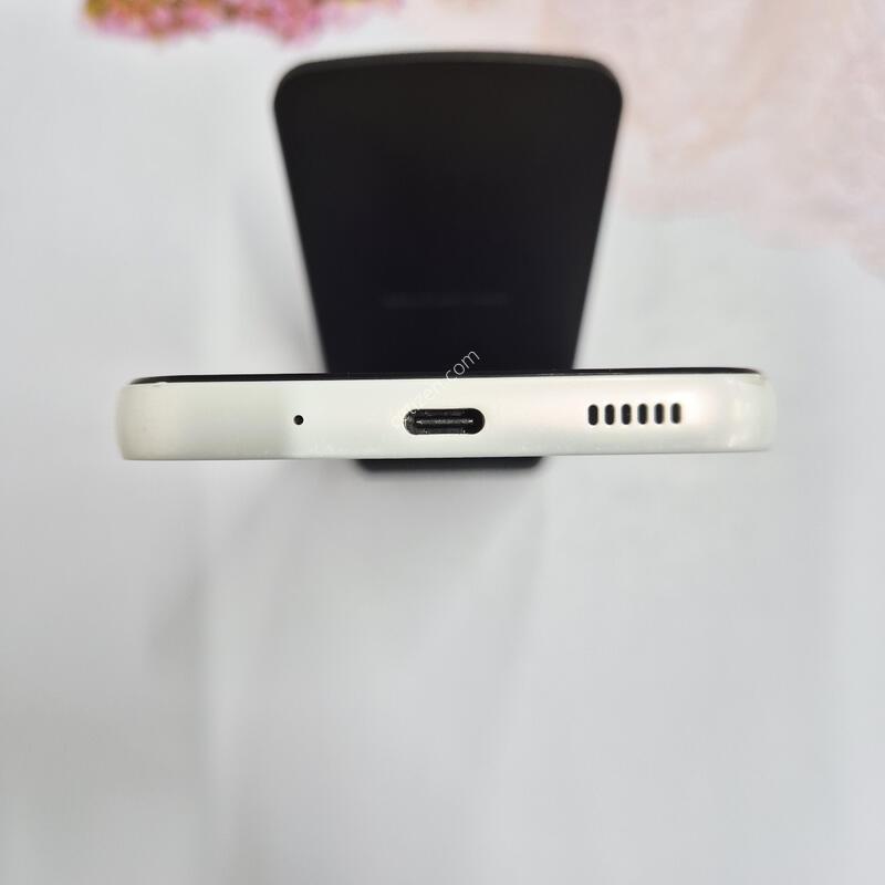 ����������3 ȭ��Ʈ 128GB
