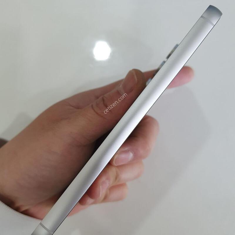 ������S23FE 256G ���ܻ� ���±� �߰��� �����