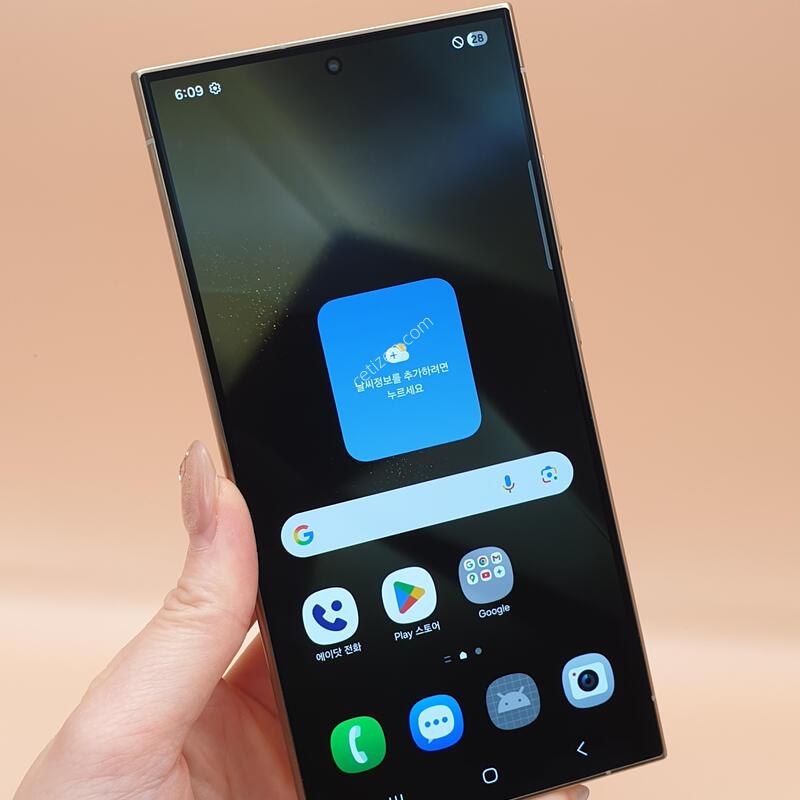 ������S24��Ʈ�� ƼŸ�����ο� 256G S�� �Ǹ��մϴ�
