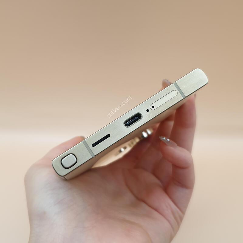 ������S24��Ʈ�� ƼŸ�����ο� 256G S�� �Ǹ��մϴ�