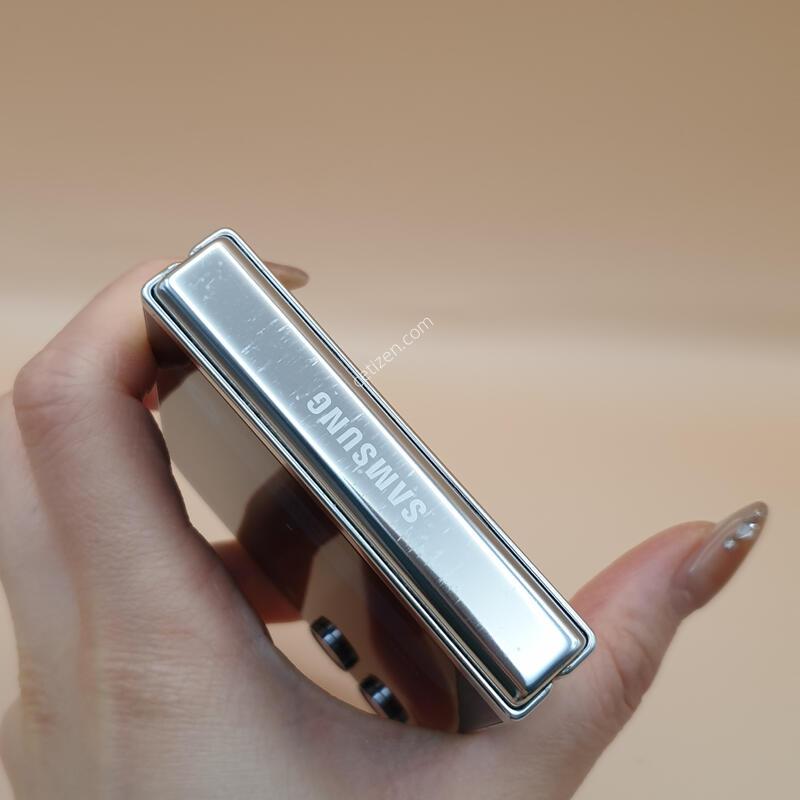 ������ Z�ø�5 5G ȭ��Ʈ 256�Ⱑ �Ǹ��մϴ�-F731N