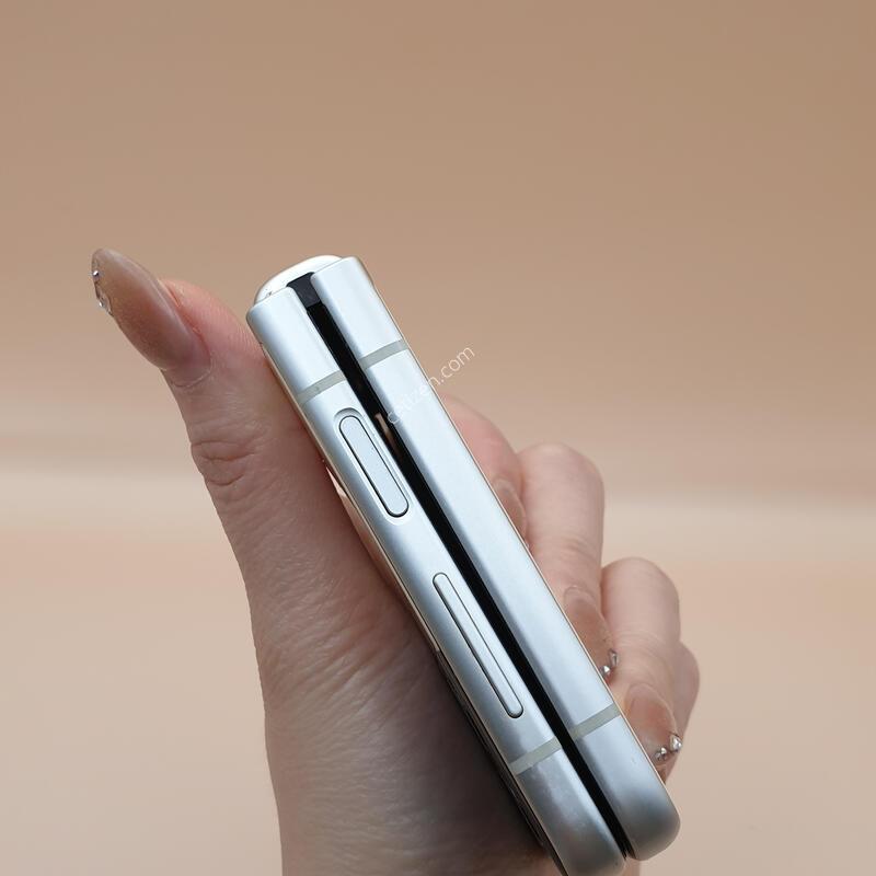 ������ Z�ø�3 5G ũ�� 256G �Ǹ��մϴ�-F711N