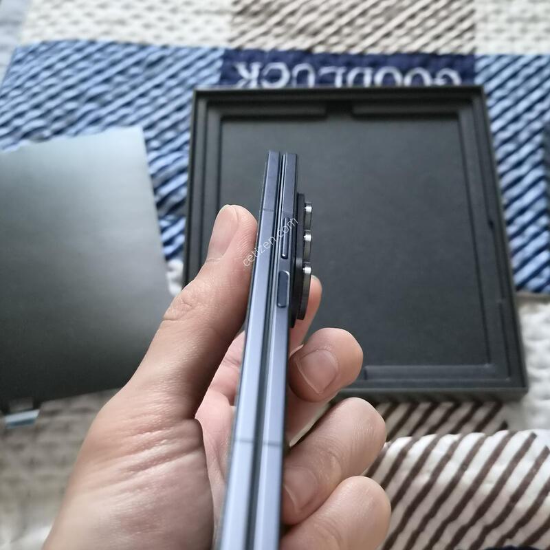 Z����7 256GB S+