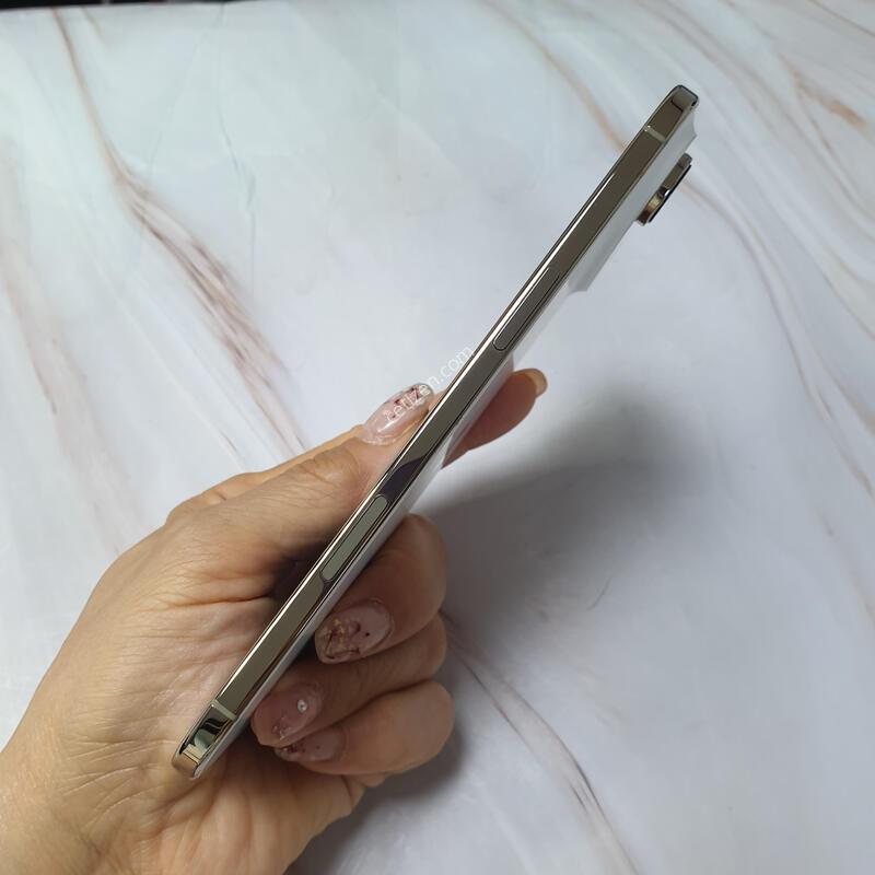 ������17���� ����Ʈ��� 256G S�� �Ǹ��մϴ�-���͸�100%