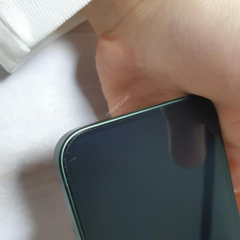 ������13�̴� �׸� 128G A�� �Ǹ��մϴ�