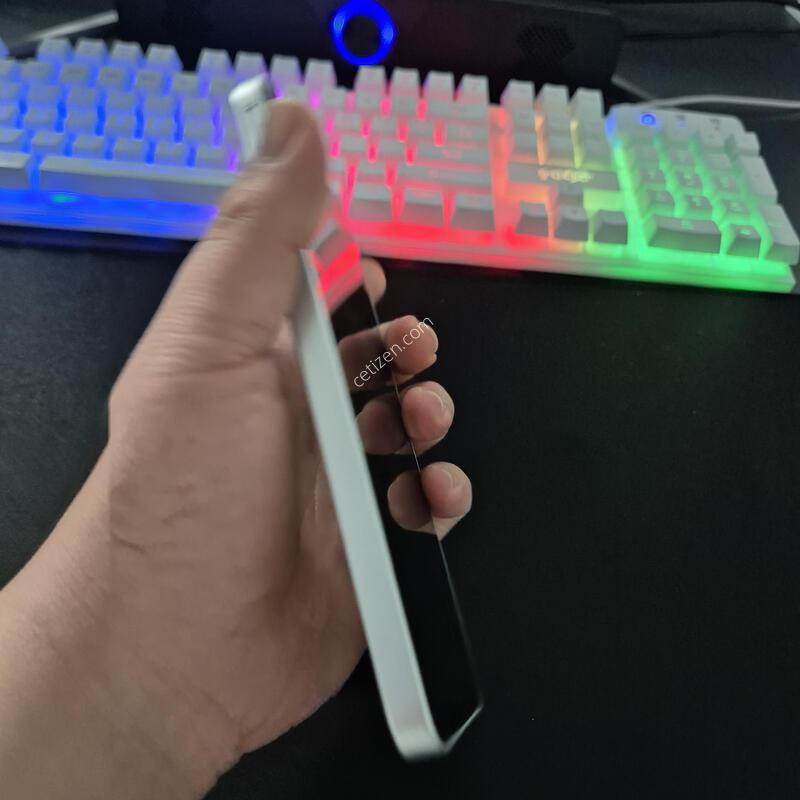 ������ ���̵�8 128G
