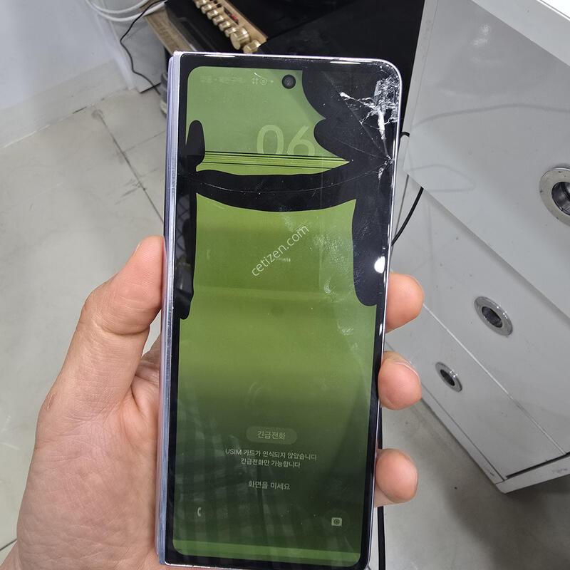 ����5  256GB
