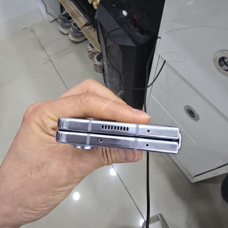 ����5  256GB