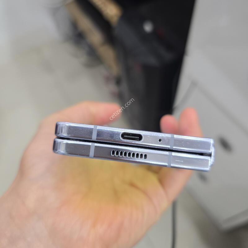����5  256GB