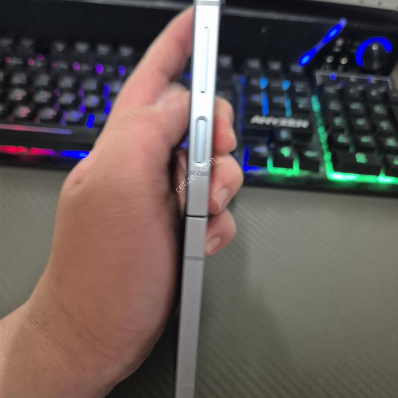 ������ Z�ø�6 ���̽����� 256G