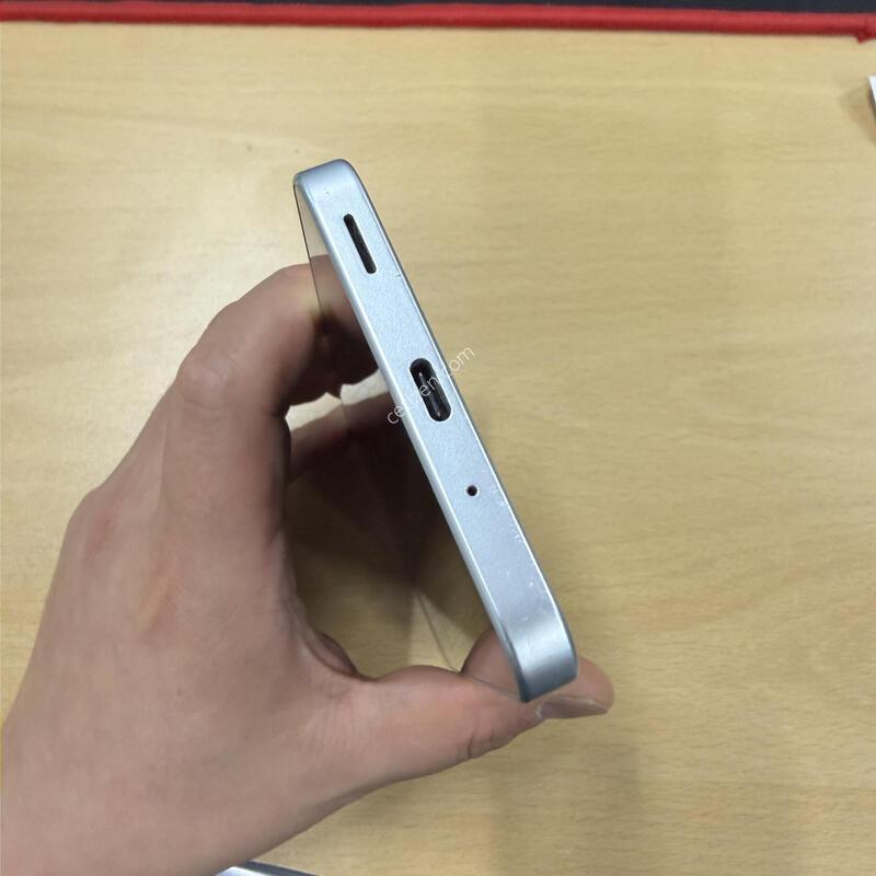 ������ ���̵�8 �׸� 128GB