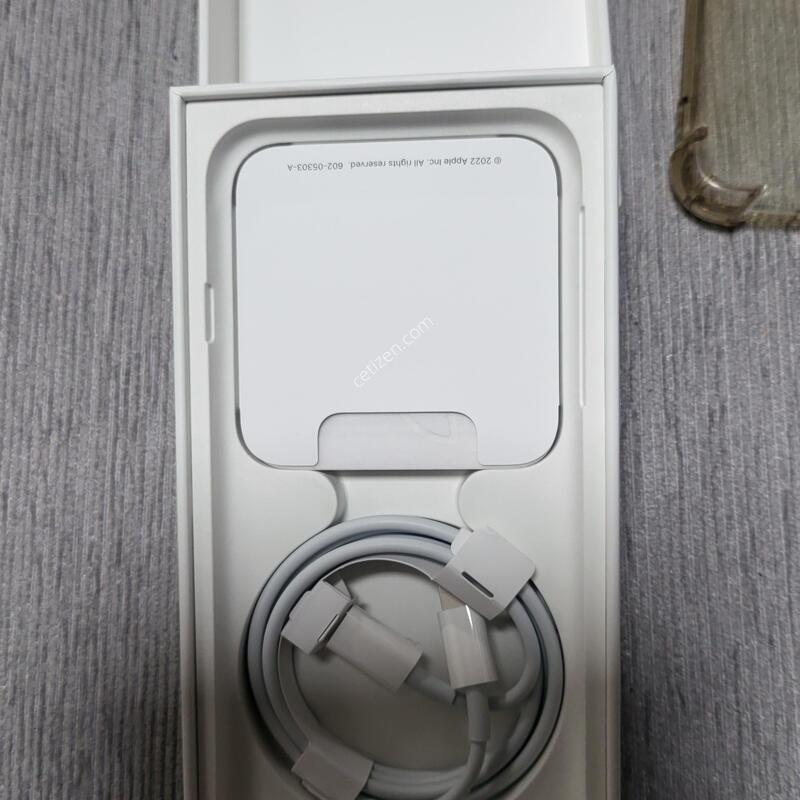 ������ SE3 256GB Ǯ�ڽ� �Ǹ��մϴ�