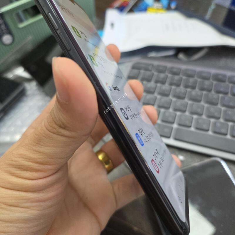 (352)lg g8