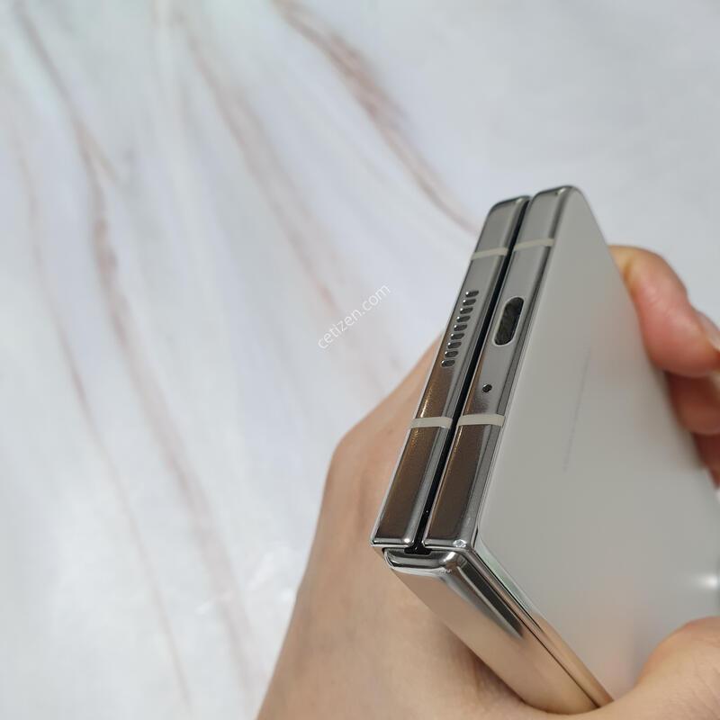 LG ������ Z����5 5G ũ�� 256G ������ �Ǹ��մϴ�