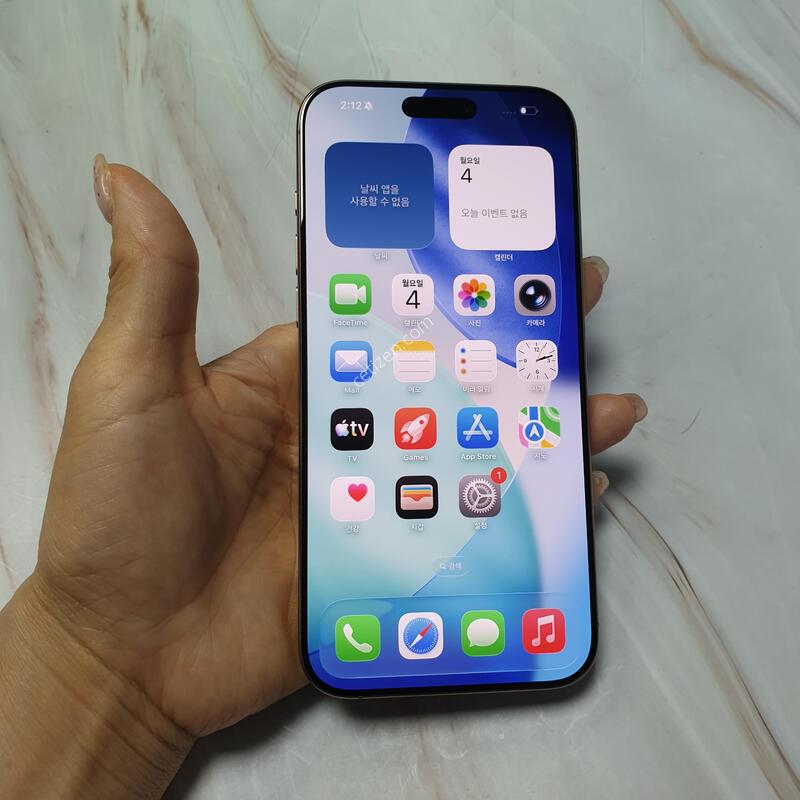 ������ 16���θƽ� 256G ����ƮƼŸ�� S�� �Ǹ��մϴ�