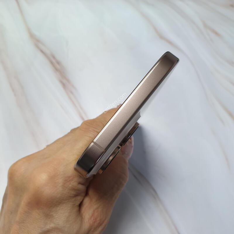 ������ 16���θƽ� 256G ����ƮƼŸ�� S�� �Ǹ��մϴ�
