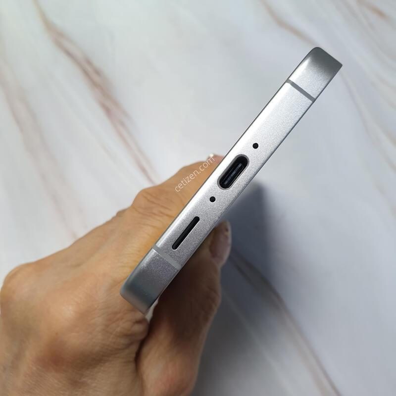 LG ������ S24FE ���ο� 256G S�� �Ǹ��մϴ�