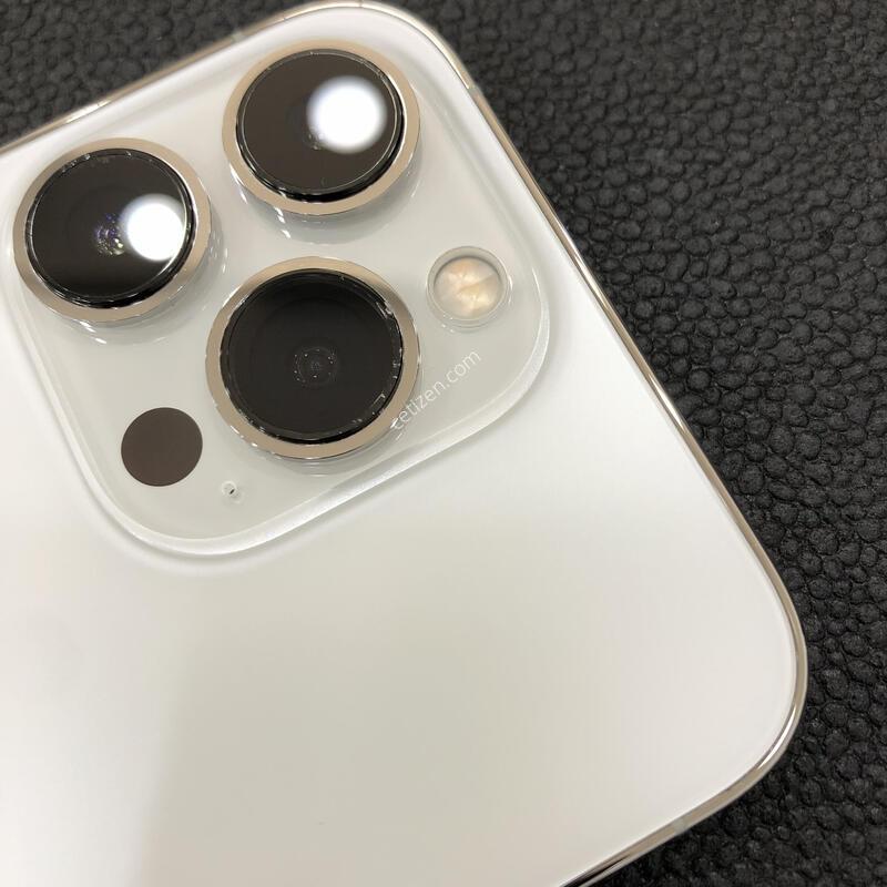 ������13���� ȭ��Ʈ 128G,�ܰ� A��