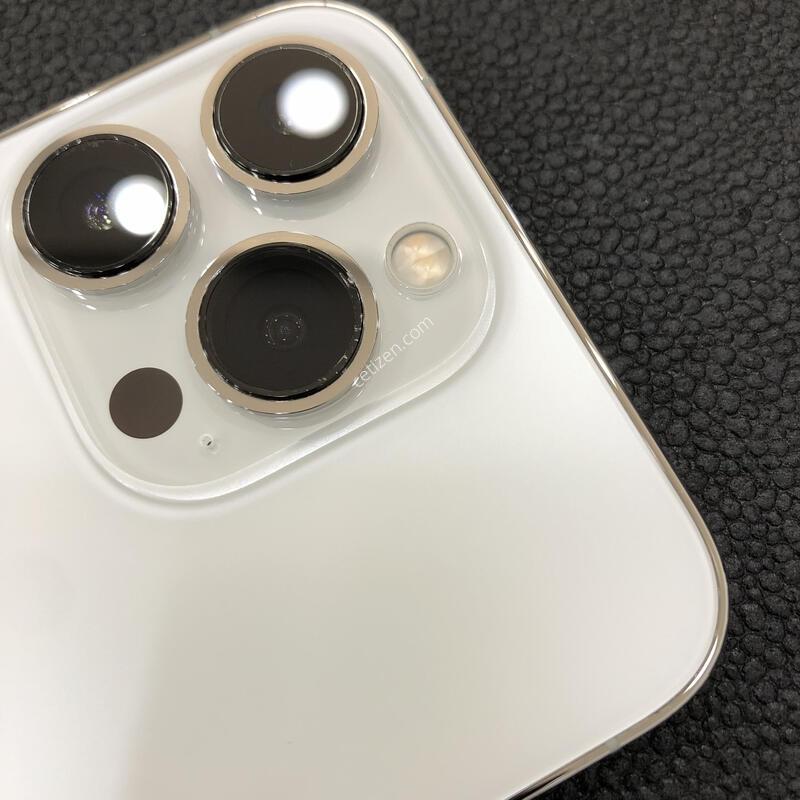 ������13���� ȭ��Ʈ 128G,�ܰ� A��