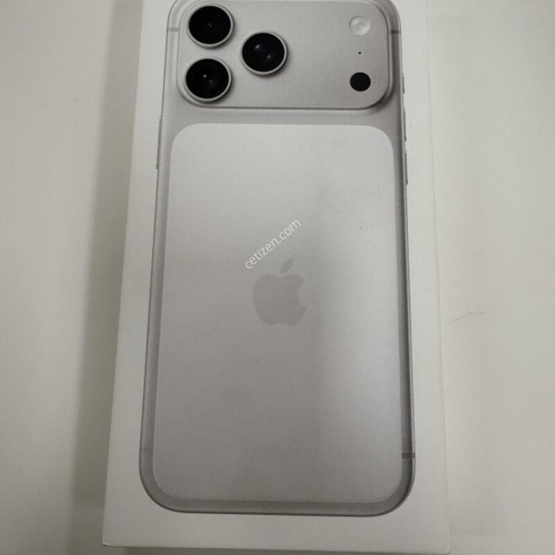 ������17���θƽ� 512GB �Ǹ��մϴ�.