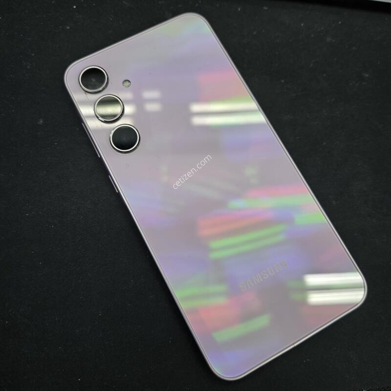 ������ A35 �����϶� 128GB ƯAA �����Ǹ�