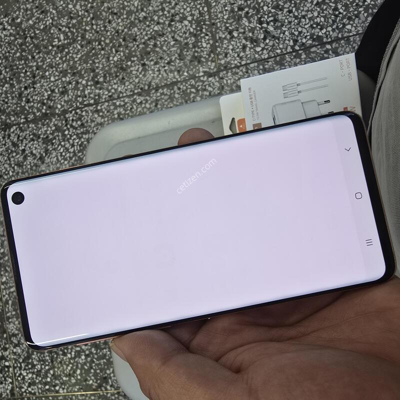 U+ S10(G973) 128G �ڶ����� ����� �˴ϴ�