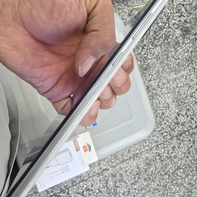SK A31(A315) 64G ȭ��Ʈ���� ����� �˴ϴ�