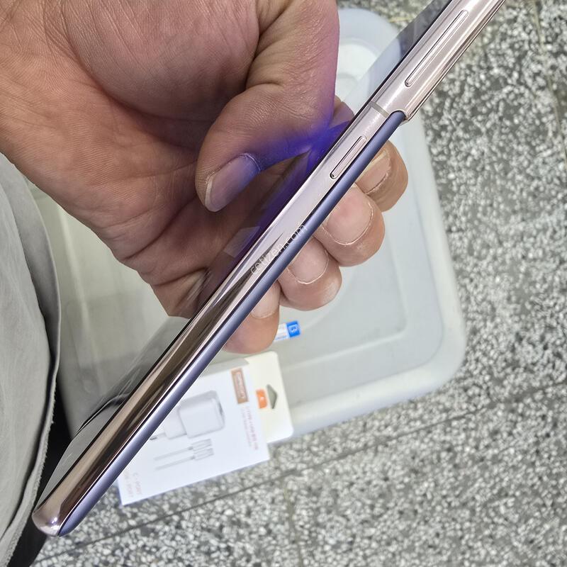 SK S21 (G991) 256G ���û��� ����� �˴ϴ�