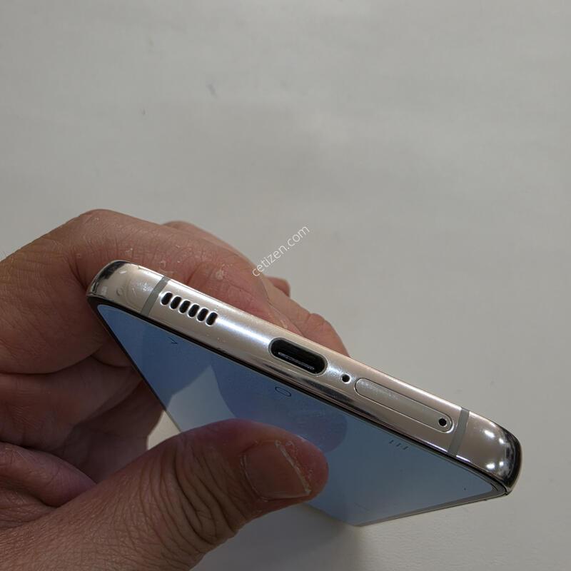 ������ S22�÷��� ȭ��Ʈ ���ܻ�