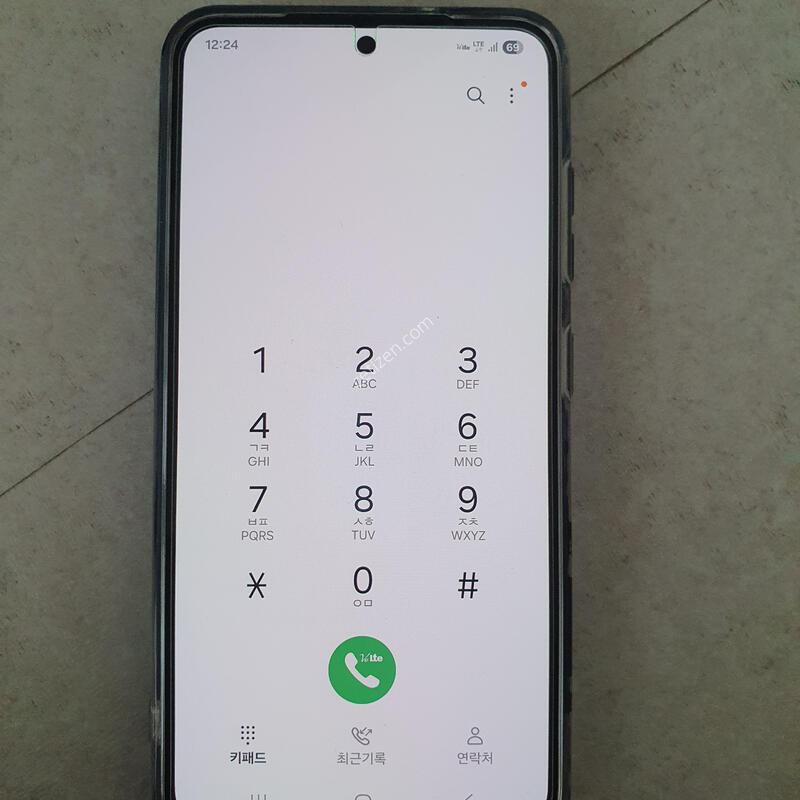 ������s23 a�� �Ǹ� �մϴ�.
