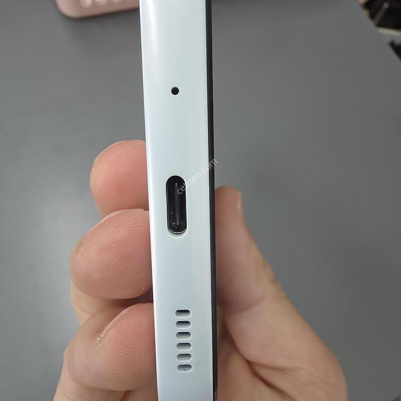 (804)����������3 128 �Ǹ��մϴ�