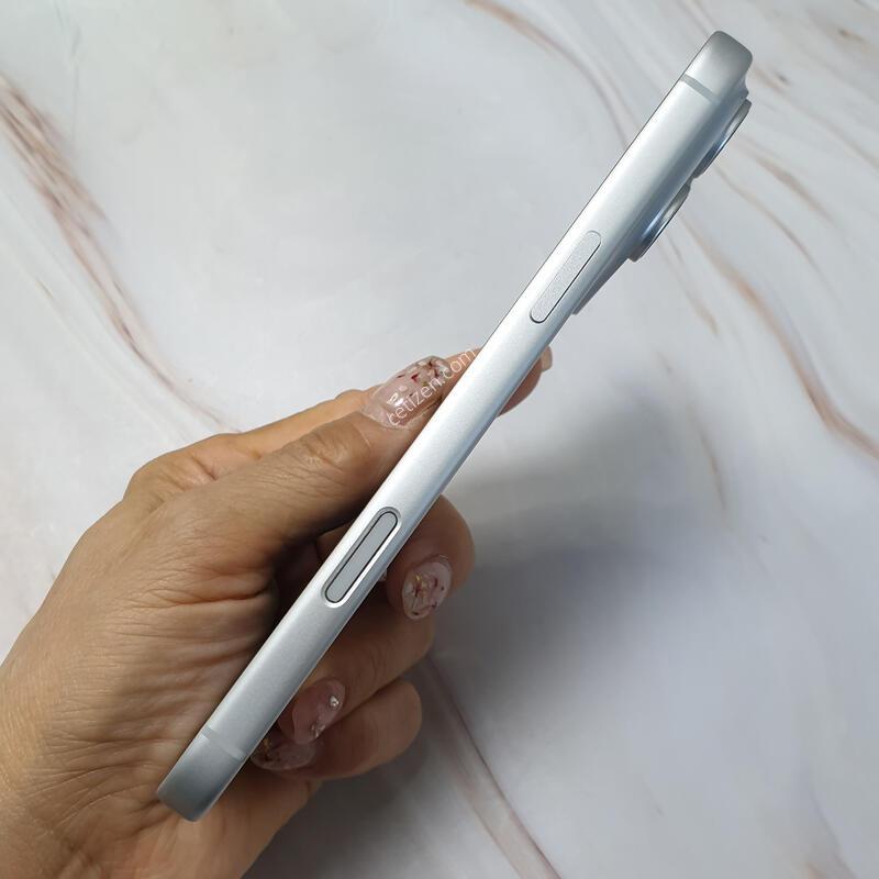 ������17���θƽ� �ǹ� 256G S�� �Ǹ��մϴ�-���͸�100%