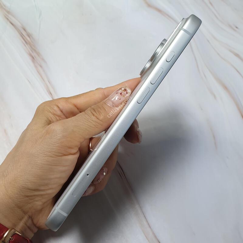 ������17���θƽ� �ǹ� 256G S�� �Ǹ��մϴ�-���͸�100%