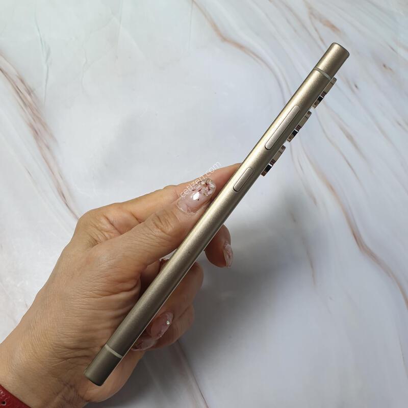LG ������ S24��Ʈ�� ƼŸ�����ο� 256G S�� �Ǹ��մϴ�